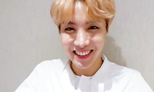 bts-fans-tell-celebmix-why-they-love-j-hope-in-celebration-of-his-24th-birthday-03.gif